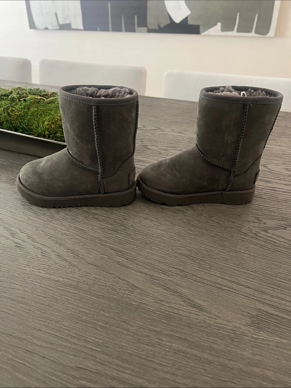 UGG Kids Short Sheepskin Boot - Charcoal Gray
